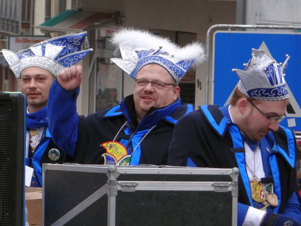 4798 - Faschingsumzug Nussloch 2015 - 60