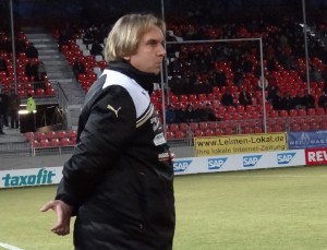 1015 - SVS Dais