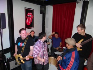 061 - Dicke Kinder Janssen's Musik-Bar 1