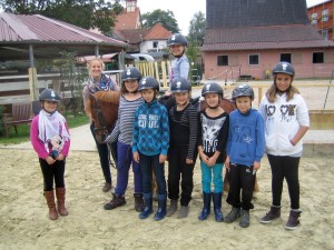 1070 - Schulsport Reiten 3