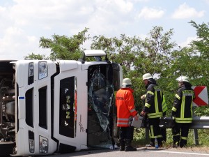 9929 - B3 LKW Unfall - 4