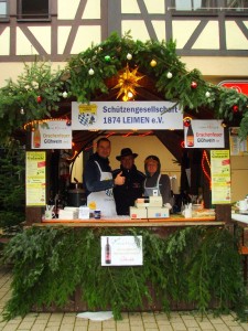4566 - Schützenverein auf Weihnachtsmarkt