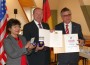 Staufermedaille und Leimener Stadtmedaille in Gold für Norbert Hooks