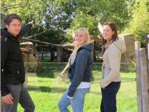 5630 - Studenten im Zoo