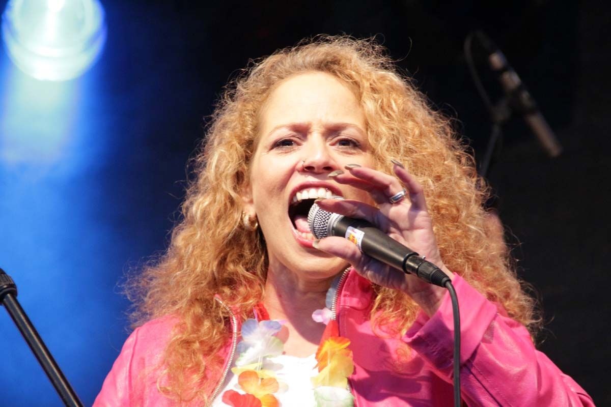 Initiative „Music for Relief“ – Abstimmen für Renee Walker