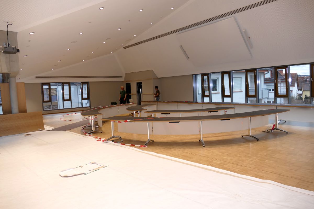 Das „Neue Rathaus“ Leimen: Nüchtern, zweckmäßig, mit Hang zur Kargheit