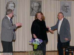 Geburtstagsgratulation auf der Bühne