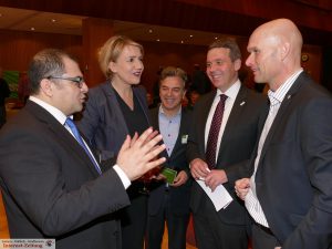 v.l.: Sahin Karaaslan, Simone Peter, Mehmet Kilic, Hans Reinwald, Dirk Elkemann