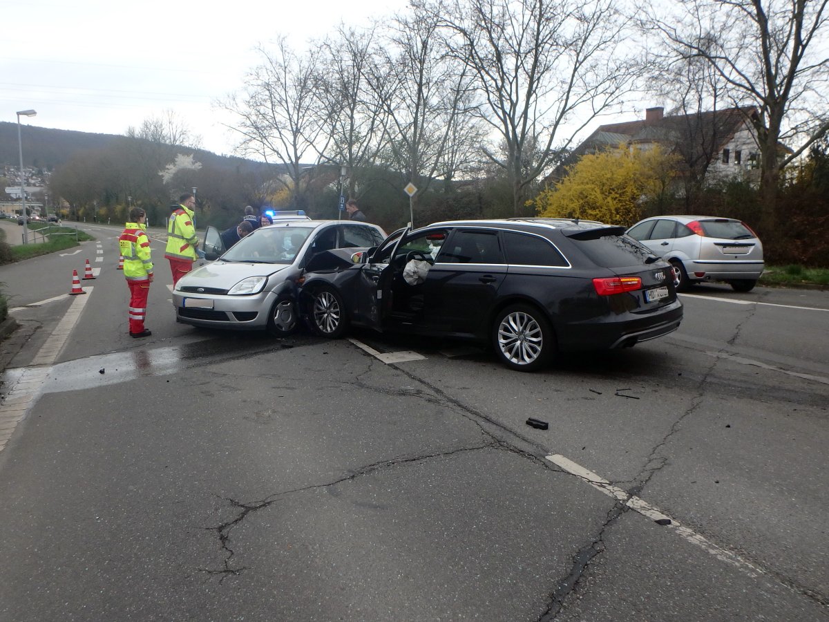 Leimen: 40.000 Euro Sachschaden bei Unfall – Zwei Leichtverletzte