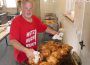 Sehr lecker: Frittierte Hähnchen bei den St. Ilgener Gocklern