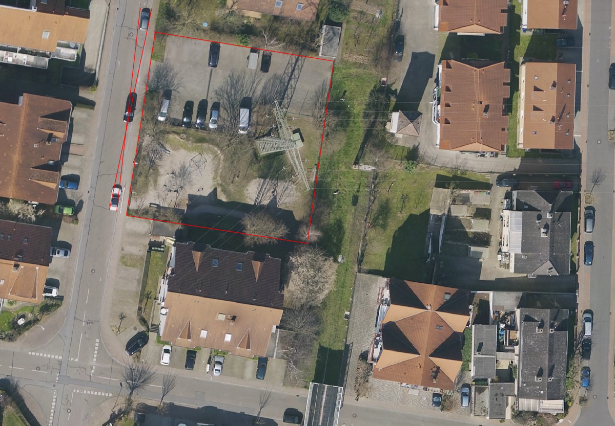 Spielplatz In der Warthütte vorübergehend gesperrt – Strommast wird saniert
