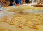 DLRG-Jugend backt Plätzchen für den Leimener Weihnachtsmarkt