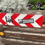 SV Sandhausen verurteilt Sachbeschädigungen durch Aufkleber 18398 - SVS Aufkleber 2