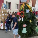 Frühlingsfest-Umzug in St. Ilgen: Brezeln, Musik und viele kleine Füße auf der Straße 22875 - Sommertagszug 1 - Butzen