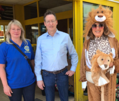 Große Hilfsbereitschaft bei der Aktion „Ein Teil mehr“ des Lions Club Leimen